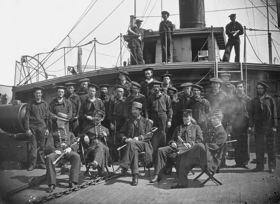 Agawam, Officers and crew (4167124472) (cropped)