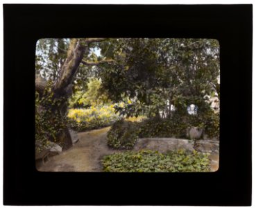 Arcady, George Owen Knapp house, Sycamore Canyon Road, Montecito, California. Wall relief along pathway LCCN2007685013