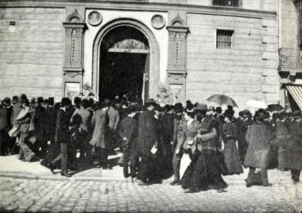 1897-03-06, Blanco y Negro, La puerta de las Calatravas en la mañana del Miércoles de Ceniza