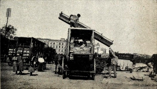 1897-09-25, Blanco y Negro, La mudanza de Fomento, Transporte de los muebles