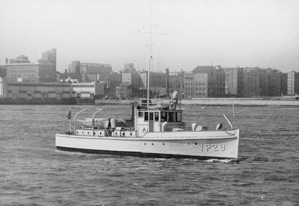 19-N-23828 USS YP-29