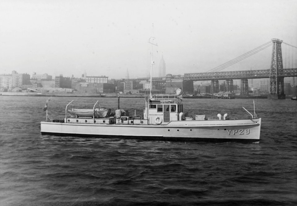 19-N-23827 USS YP-29