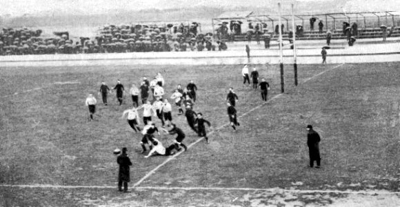 1903 (janvier), match RCF (en clair) - Toulouse (en sombre), sous la pluie