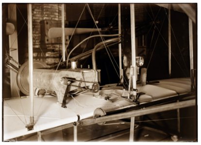 1903 Wright Flyer engine section view 2