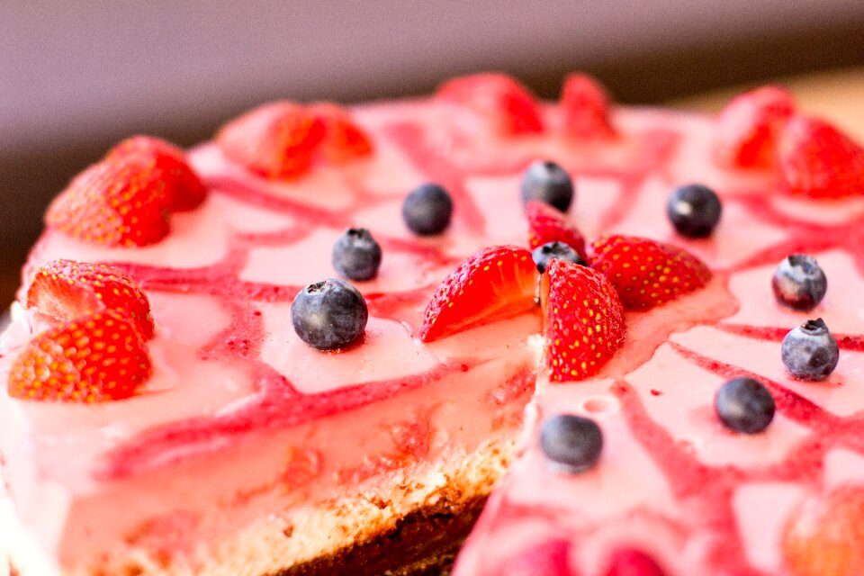 Blueberry cake cheesecake