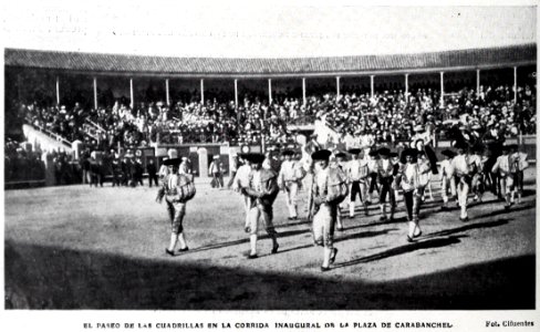 1908-07-18, Blanco y Negro, El paseo de las cuadrillas en la corrida inaugural de la plaza de Carabanchel, Cifuentes