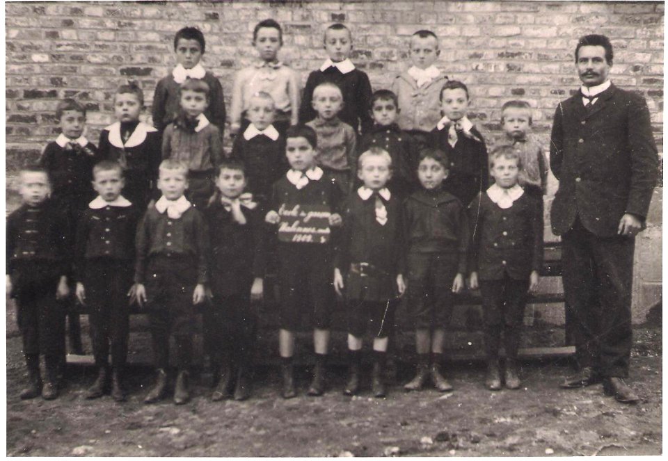 1909 - Ecole Communale du centre - classe de Monsieur Jules MONNOM