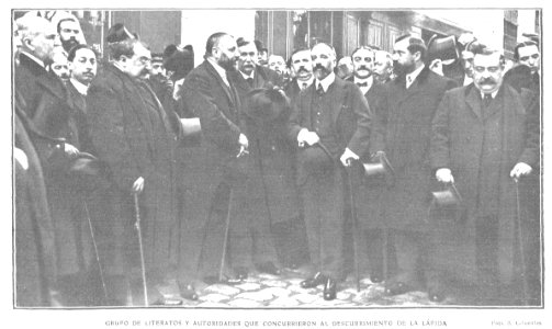 1909-03-31, Actualidades, Descubrimiento de una lápida, homenaje a Fígaro, Grupo de literatos que concurrieron al descubrimiento de la lápida, Cifuentes