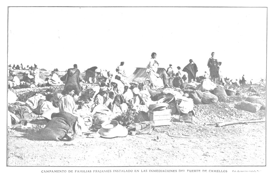 1909-09-29, Actualidades, Campamento de familias frajaníes instalado en las inmediaciones del fuerte de Camellos, Goñi