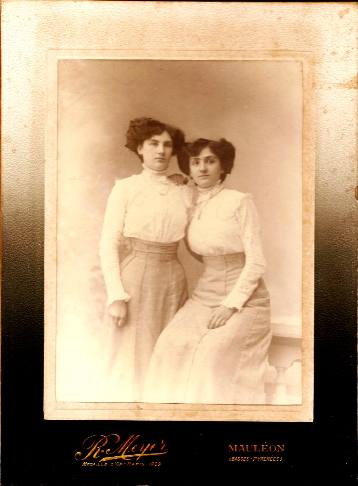 1909-Alexine et Catherine Galabert