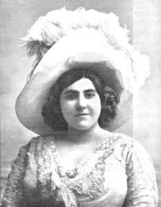 1910-06-09, Nuevo Mundo, Carmen Andrés, Calvache (cropped)