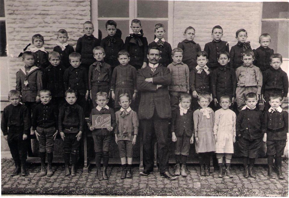 1911 - Ecole Communale du centre - Classe de Monsieur Jules MONNOM