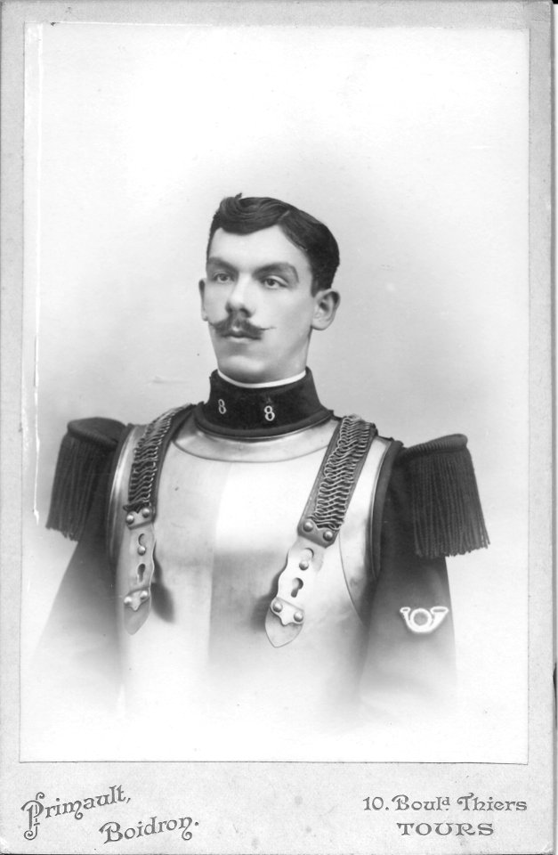 1912-Julien Galabert dans son uniforme de cuirassier 1