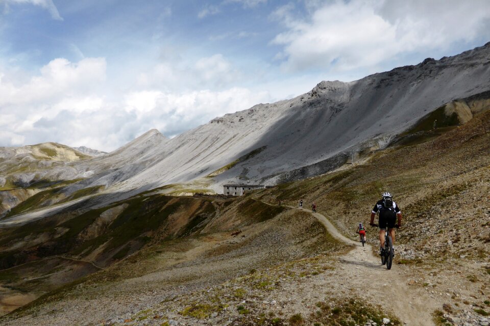 Bocchetta di forcola the stelvio national park mountain bike