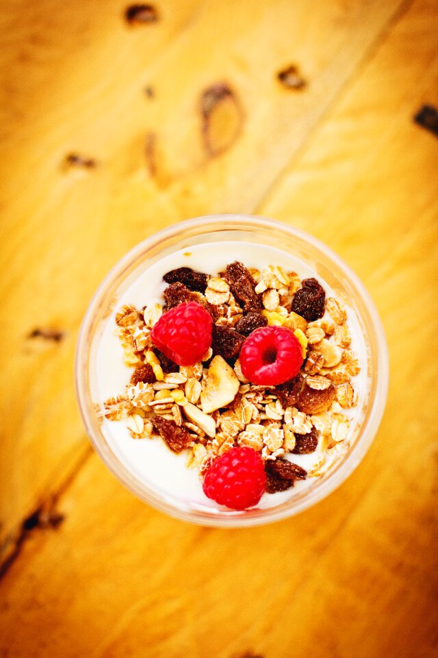 Cereal muesli raisins