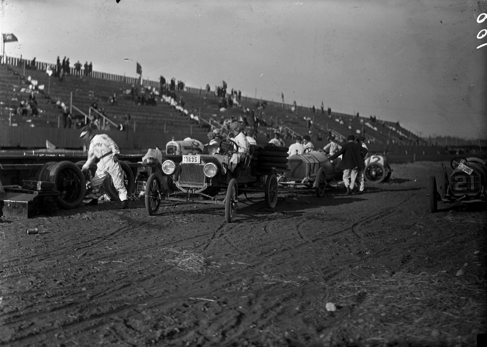 1915 Tacoma Speedway Pit Area Marvin D Boland Collection SPEEDWAY078