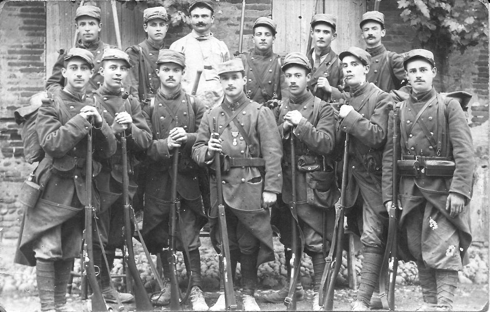 1915-Paul fumant la pipe