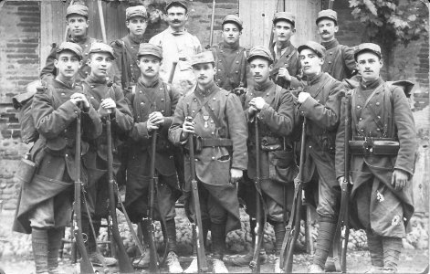 1915-Paul fumant la pipe
