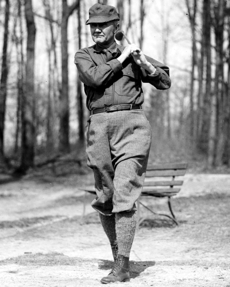 1920 golfer detail, from- Thos. W. Gregory, Golf LCCN2016827754 (cropped)
