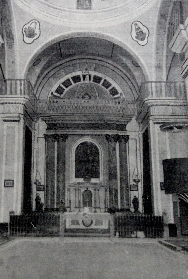 1920. Salinas. Iglesia. Interior