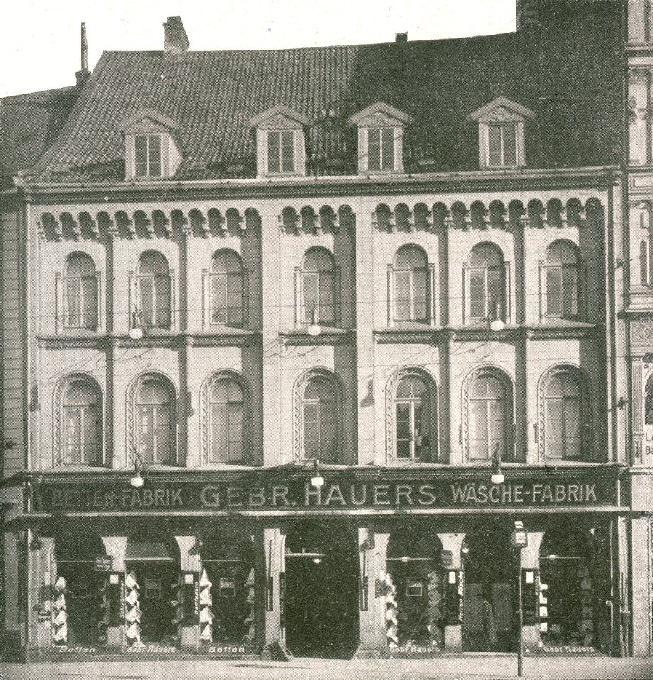 1920er Jahre circa Bettenfabrik Gebrüder Hauers Wäschefabrik , Schmiedestraße 30, Hannover