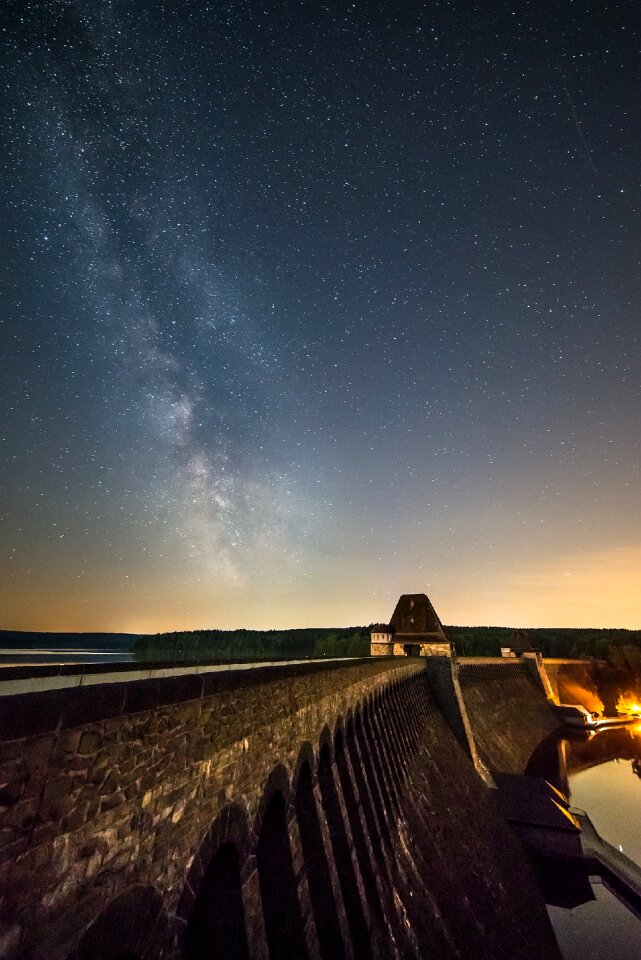 Star night dam