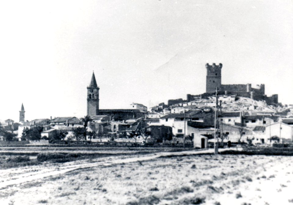 1920. Vista con Santiago, Sta. María, Sta. Bárabara y Castillo