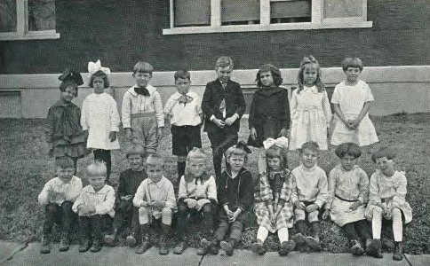1921 Locust yearbook p. 100 (Kindergarten) photo