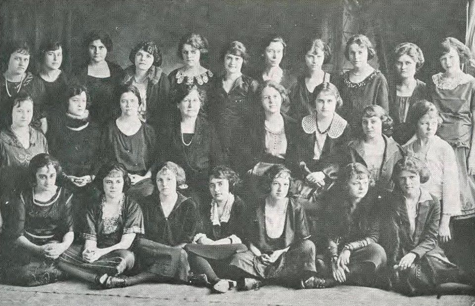 1922 Locust yearbook p. 138 (Beach Choral Club)