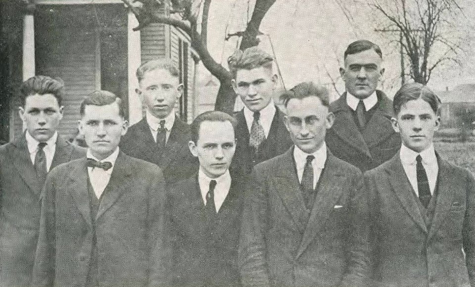 1922 Locust yearbook p. 141 (E.T.S.N.C. Debating Society)