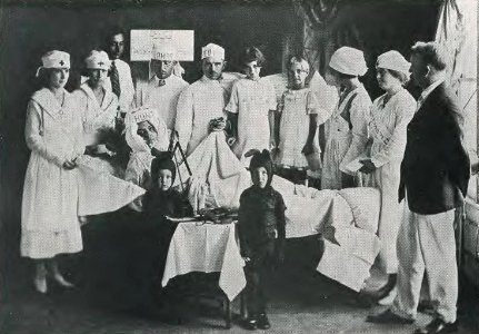 1922 Locust yearbook p. 236 (Doctors Lamar and Red River Operating on Hunt)