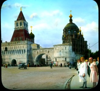 1931. Владимирские ворота на Лубянской площади