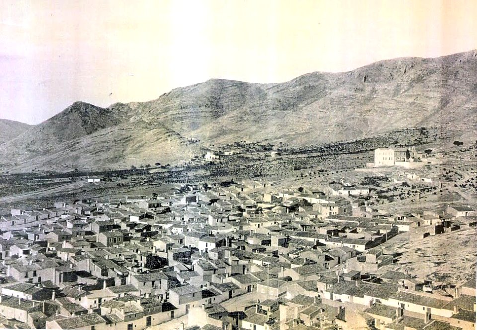 1933. Villena. Vista hacia las Cruces