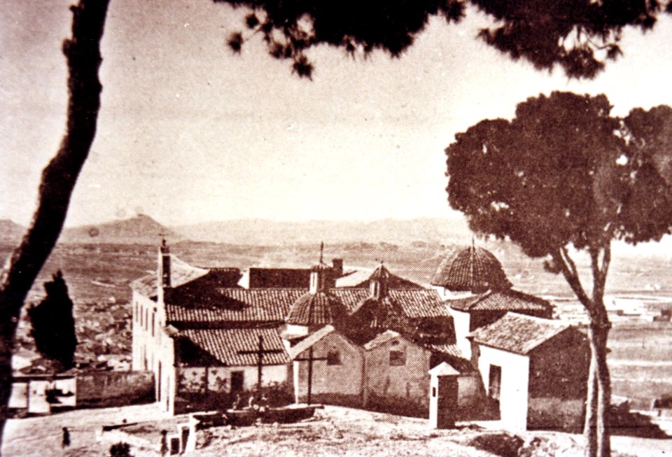 1945. Villena. Ermita de las Cruces