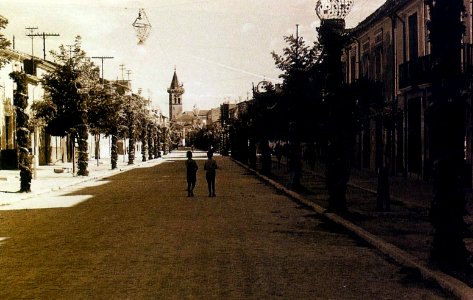 1948. Villena. Avenida de la Constitución hacia el S