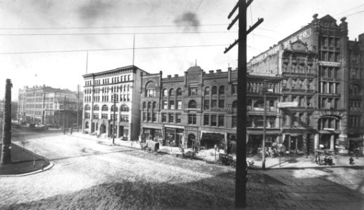 1st Ave and Cherry St showing the Starr-Boyd Building, Seattle, ca 1905 (WARNER 626)