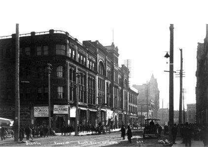 1st Ave looking south from Columbia St, Seattle, ca 1896 (WARNER 624)
