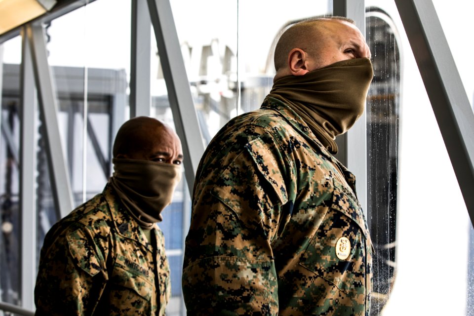 1st Marine Division Leaders Visit USNS Mercy (49777988916)