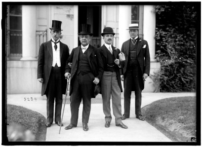 1ST PAN AMERICAN FINANCIAL CONFERENCE, WASHINGTON, D.C., MAY 1915. DR. ROBERTO ANCIZAR; SEC. OF LEG. OF COLOMBIA; SANTIAGO P. TRIANO, DEL. FROM COLOMBIA; V. VILLAMEL, OF ARGENTINE; JOHN LCCN2016866427