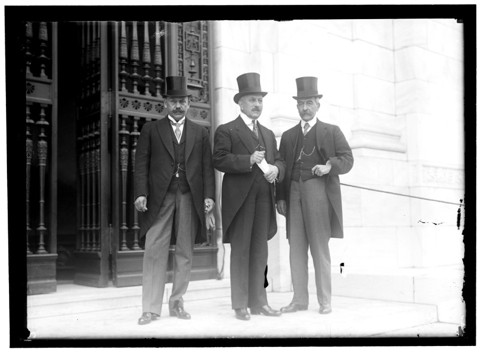 1ST PAN AMERICAN FINANCIAL CONFERENCE, WASHINGTON, D.C., MAY 1915. GUATEMALA- CARLOS HERRERA; SANCHEZ ACUNA; FRANCISCO S. LUTAN LCCN2016866460