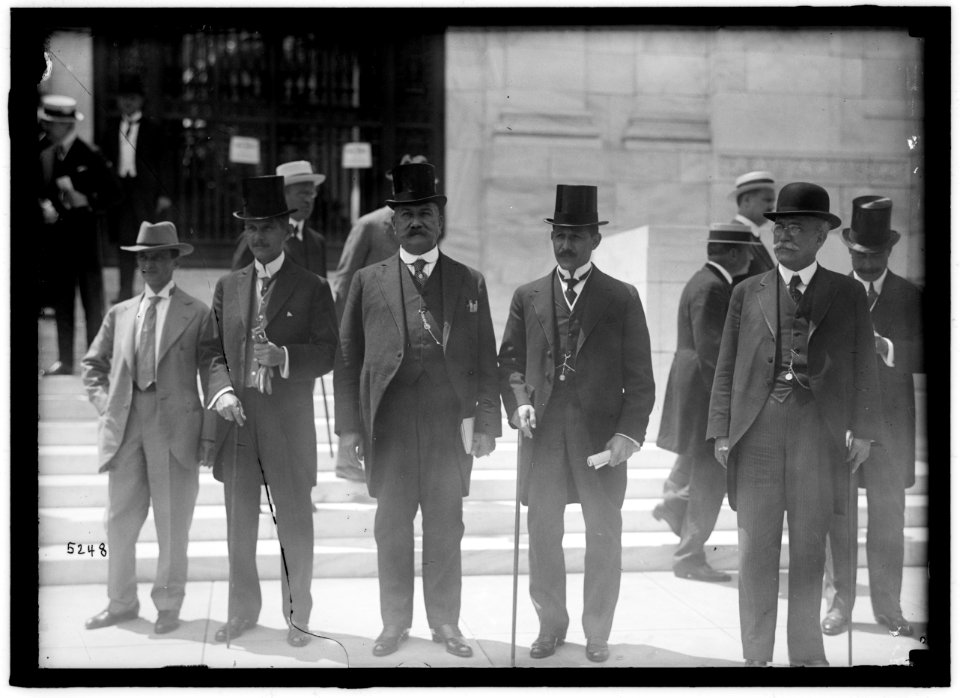 1ST PAN AMERICAN FINANCIAL CONFERENCE, WASHINGTON, D.C., MAY 1915. NICARAGUA- D. FORTIN; LEOPOLD CORDOVA; PEDRO RAFAEL CUADRA; GEN. CHAMORRA; MAN AT LEFT UNIDENTIFIED LCCN2016866423