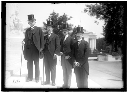 1ST PAN AMERICAN FINANCIAL CONFERENCE, WASHINGTON, D.C., MAY 1915. DR. PABLO DESVERNINI GOLDOS; 2 UNIDENTIFIED; PORFIRIO FRANCO, CUBA LCCN2016866429