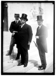1ST PAN AMERICAN FINANCIAL CONFERENCE, WASHINGTON, D.C., MAY 1915. SANTIAGO PETRIANO OF COLOMBIA, WITH HIS 2 SECRETARIES LCCN2016866431