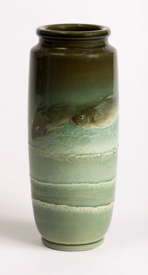 2 Fish in Waves Vase, 1901 (CH 18802877)