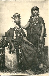2 jeunes Mauresques 1919