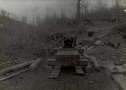 2 Stück 15cm Mörser. Podgorahöhe. Anfang April 1918. (BildID 15664593)