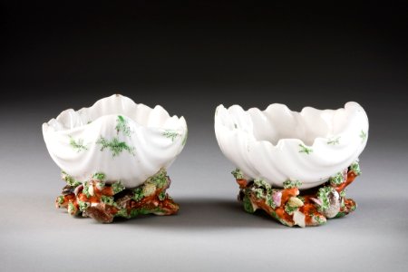 2 Saltkar i form av snäckor - Hallwylska museet - 87141
