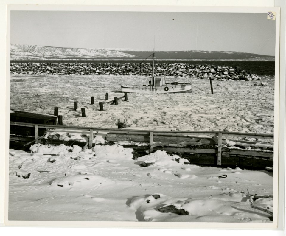 2-65. Homer - Shows ice-choked entrance channel to Homer small boat basin (33417682442)