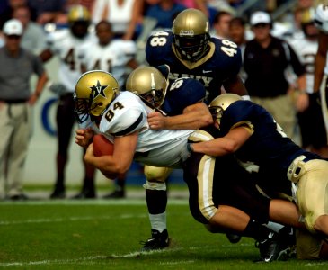 2004 Vanderbilt-Navy Game TE photo