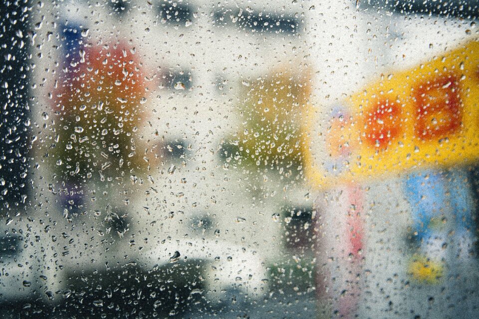 Windows water rain
